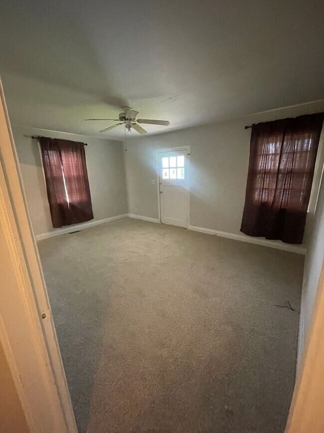 Photo - 1115 Arrington Ave SW