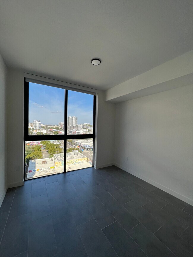 Photo - 108 NW 27th St Unit B2