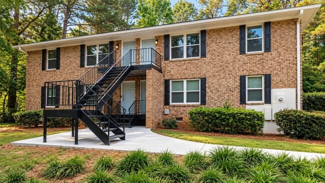 573 Evergreen Terrace Unit 2