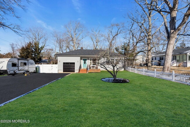 Photo - 242 Pennsylvania Ave