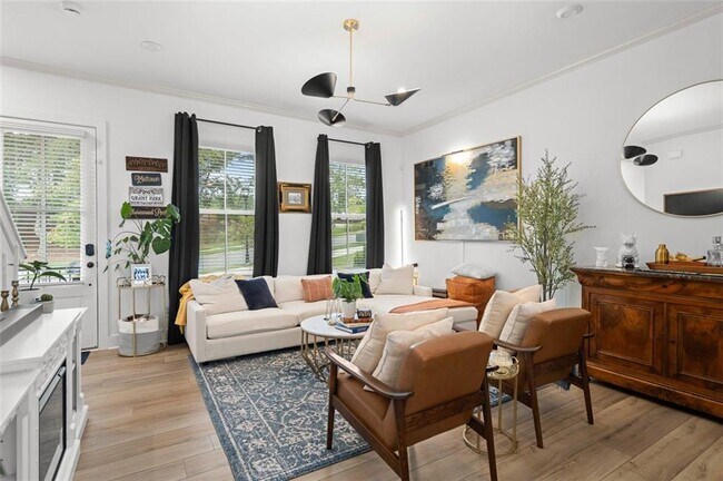 Photo - 1328 Breezy St SE