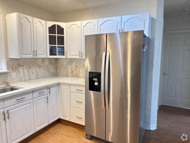 Building Photo - 3100 SE 122nd Ave Unit D Rental