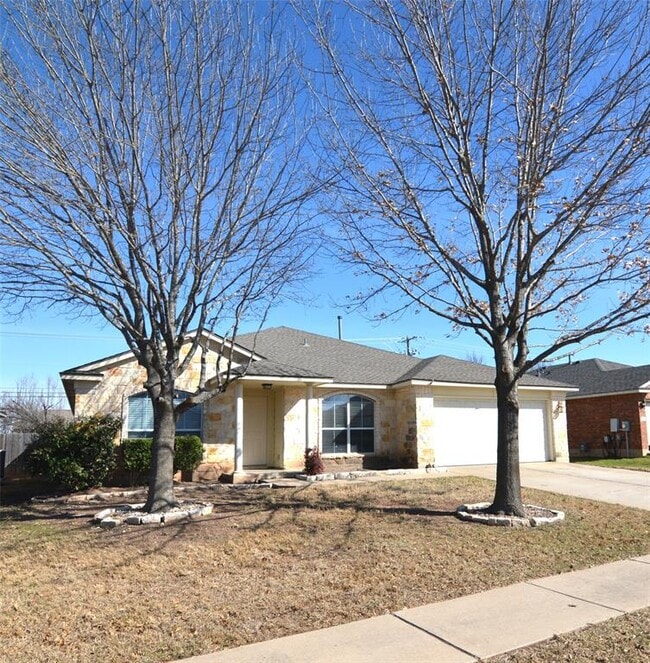 Photo - 2626 Pearson Way