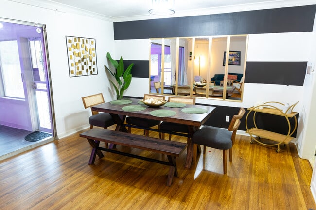 Dining Room - 3911 Hermitage Dr