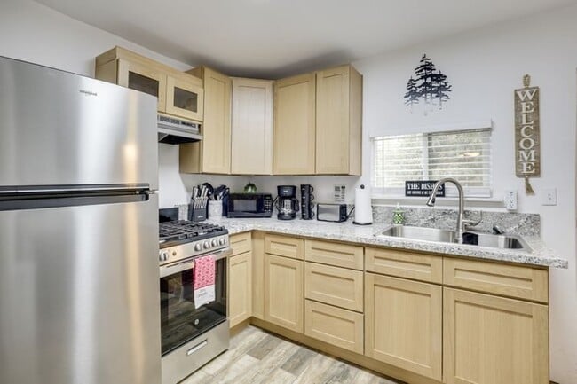 10545 Sunrise Hwy