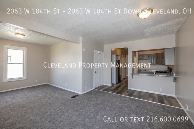 Photo - 2063 W 104th St Unidad 2063 W 104th St Down, Cleveland, OH 44102
