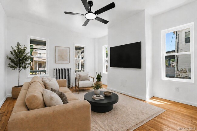 Photo - 457 1st St