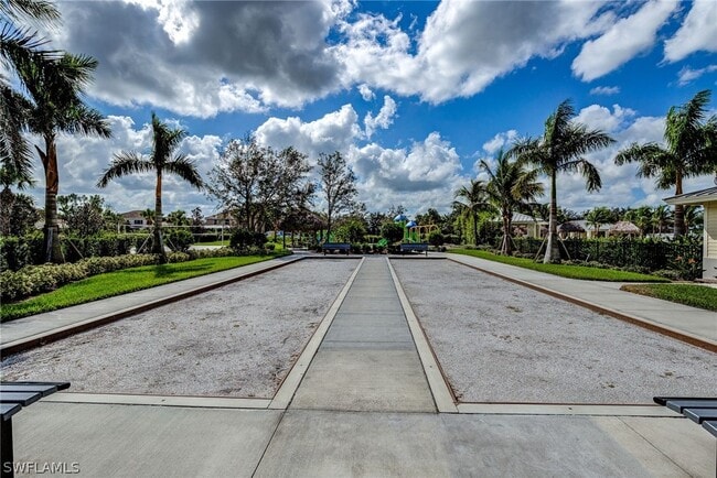 Photo - 2672 Vine Ave