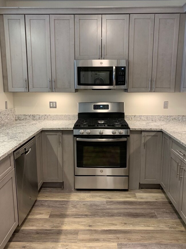 Photo - One Dutchess Luxury Waterfront 1, 2, & 3 Bedroom Apartments homes