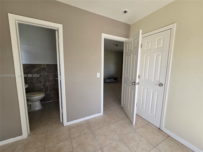 724 SW 7th Terrace Unit 1-2