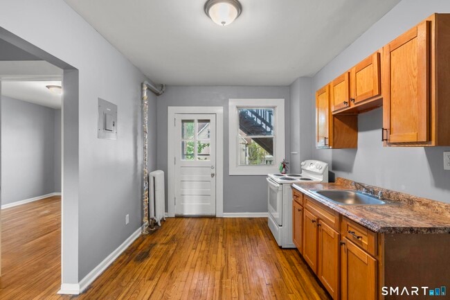 38 Beacon St Unit 38B1