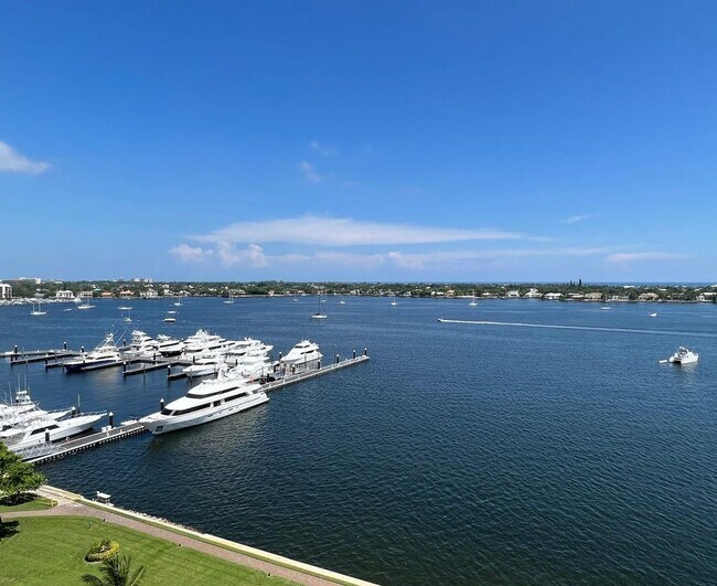 Photo - 132 Lakeshore Dr