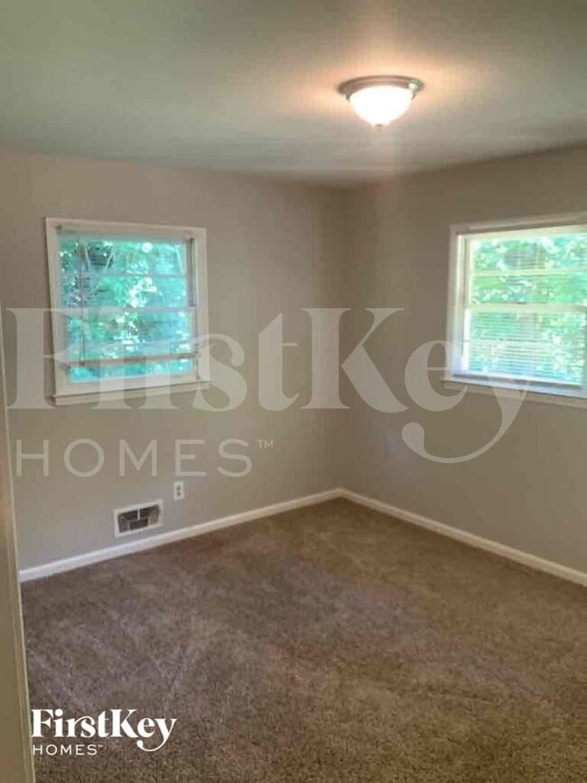 Photo - 3670 Judy Lynn Ct SW