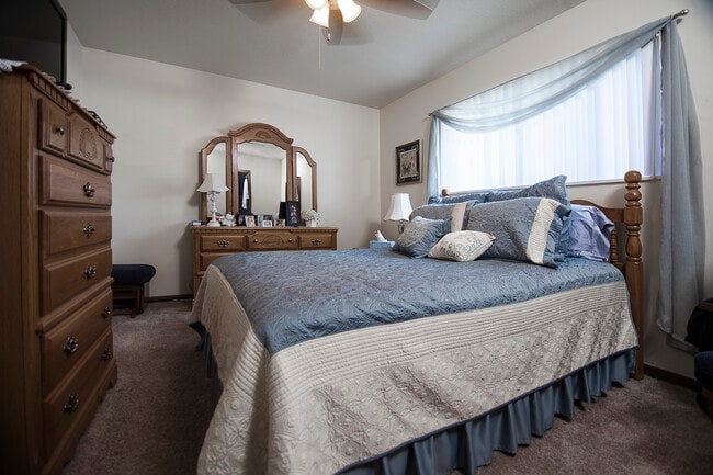 Holiday Center Apartments