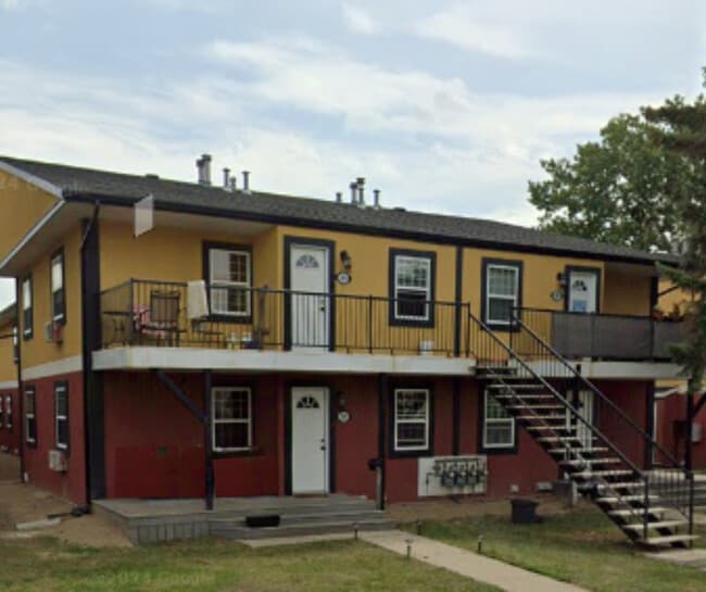 Photo - 235-325 Fines Dr