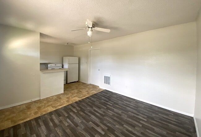 Photo - 473 Lutheran Church Rd Unidad 467