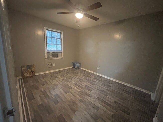 Photo - 390 N King St Unit A