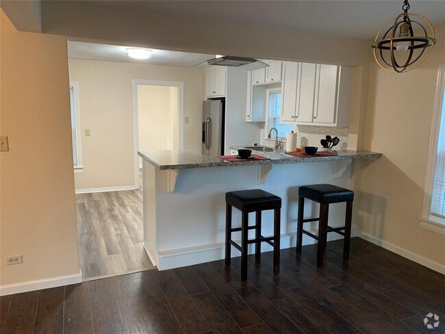 Building Photo - 424 McCollum Dr Rental