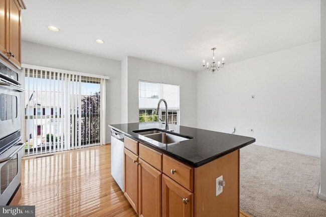 Photo - 110 Chesterbrook Ct