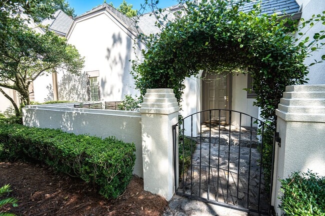 Photo - Elegant 3-Bedroom Home with Two-Car Garage in Landfall Community - Available August 2026 to Janua...