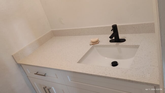 Photo - 15548 Bottlebrush Cir