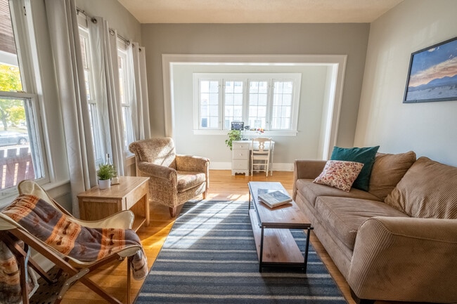 Photo - 715 Union Ave SE Unidad 717