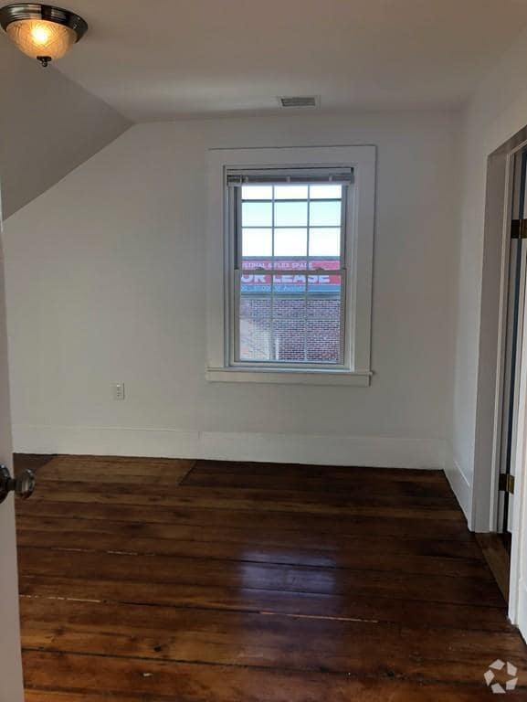 Building Photo - 22 Maverick St Unit 2 Rental
