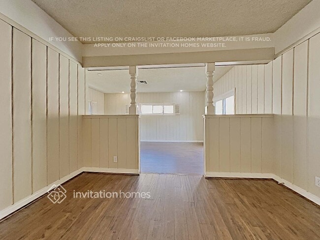 16745 Archwood St