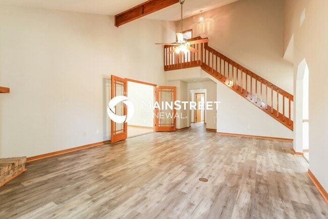Photo - 3 Bedroom Pet-Friendly Home in Fleming Island, FL with Main Street Renewal