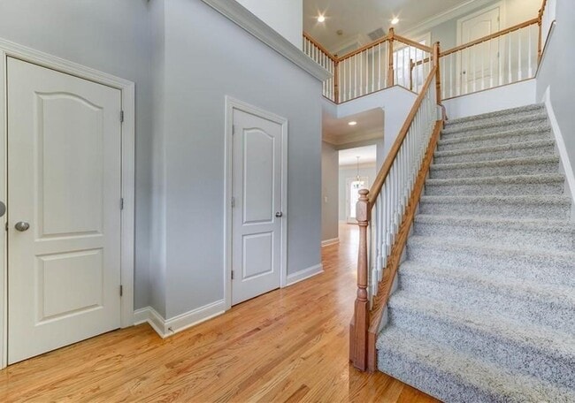 Photo - 4760 Bantry Way