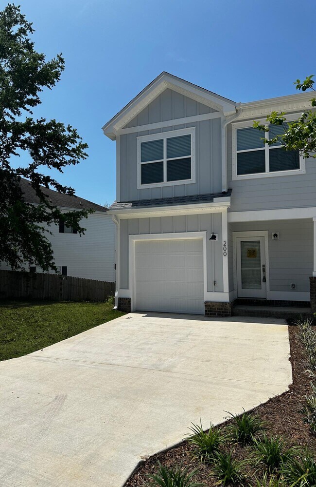 Photo - 200 Walton Ave Townhome