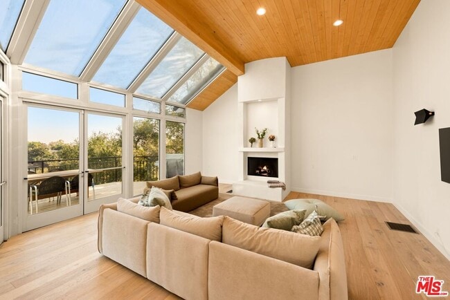 282 Bentley Cir