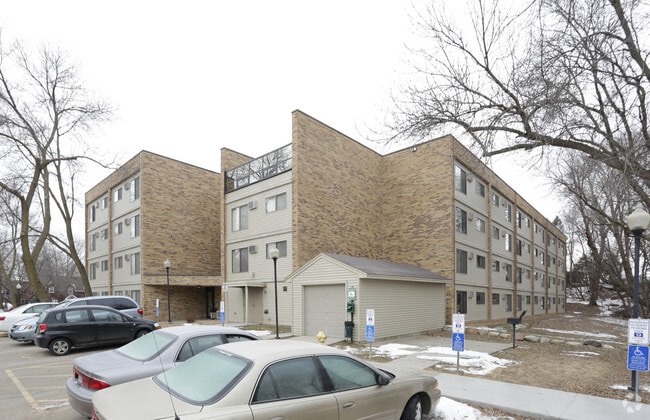 Photo - Boardwalk Senior Apartments