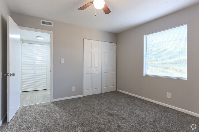 2BR, 1BA - 850SF - Second Bedroom