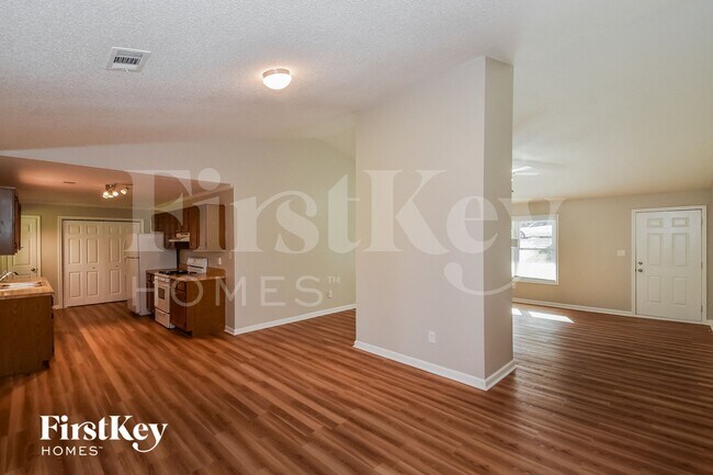 Photo - 4473 Lindsey Dr SW