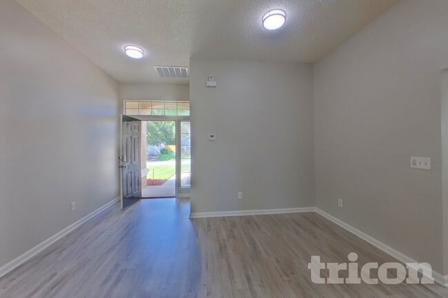 2990 Brittany Bluff Dr