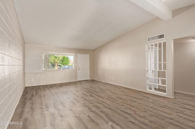 Photo - 7045 E Wilshire Dr