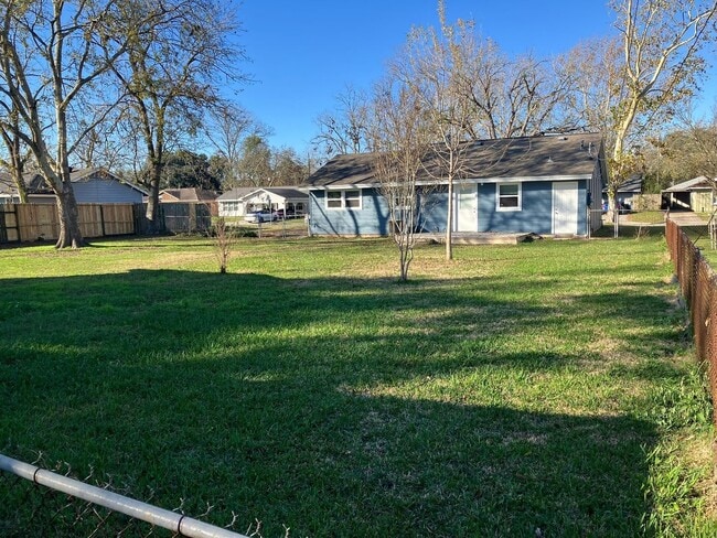 Photo - 517 Windswept Dr