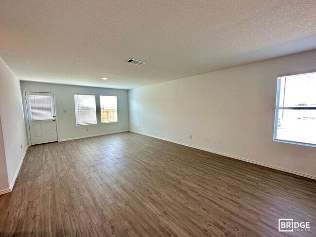 Photo - 2424 Lake Hls