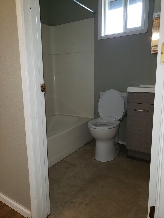 Photo - Baja01 Unit 4077