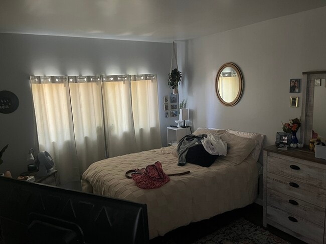 Photo - 4006 Essex Ave