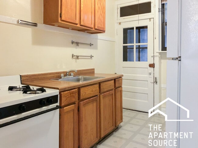 Photo - 2606 W Gunnison St Unit 2