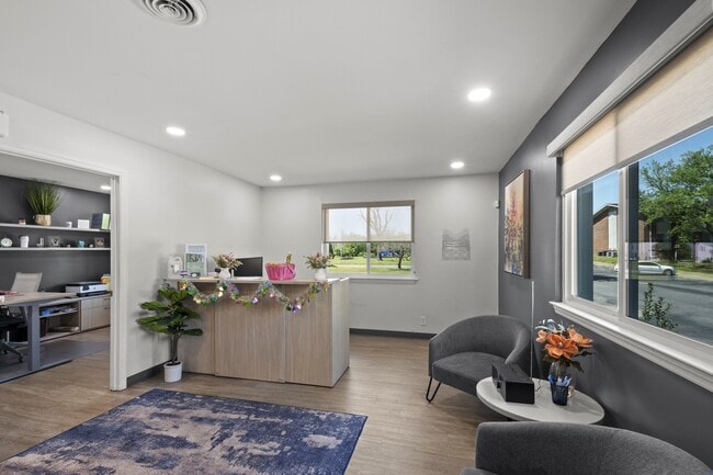 Photo - Sumner Estates