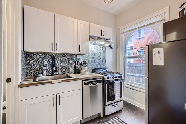 Photo - 1073 N Downing St Unidad ID1026246P