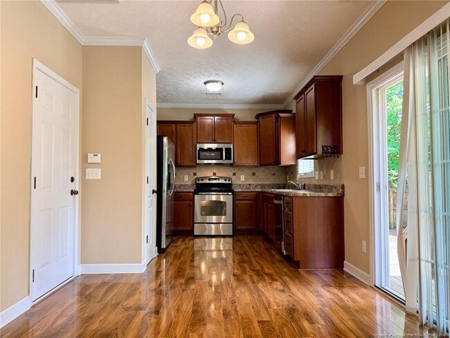 Photo - 422 Jamestown Ave