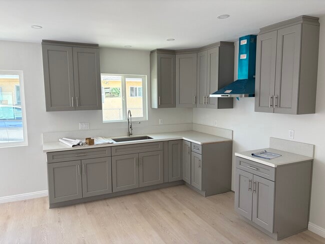 Building Photo - 1517 Stevens Ave Unit #D Rental