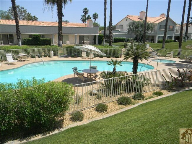 Photo - 160 Desert Falls Cir