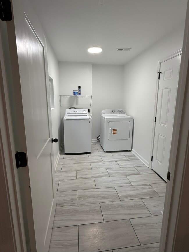 Photo - 242 Oakdale Ave Casa