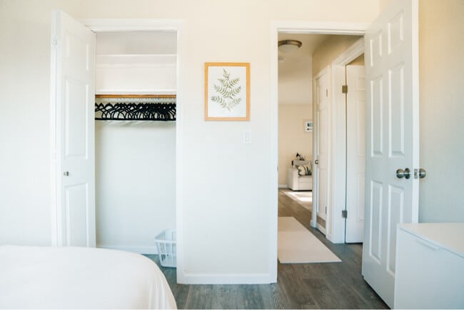 Photo - 828 Murray Rd