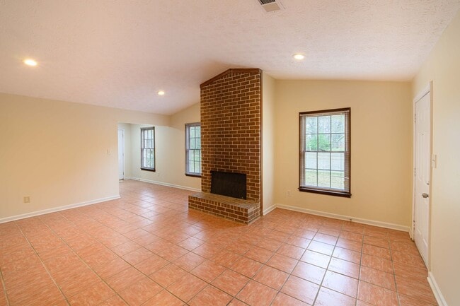 Photo - Magnolia Drive Duplex Unit 8081 - Right Side